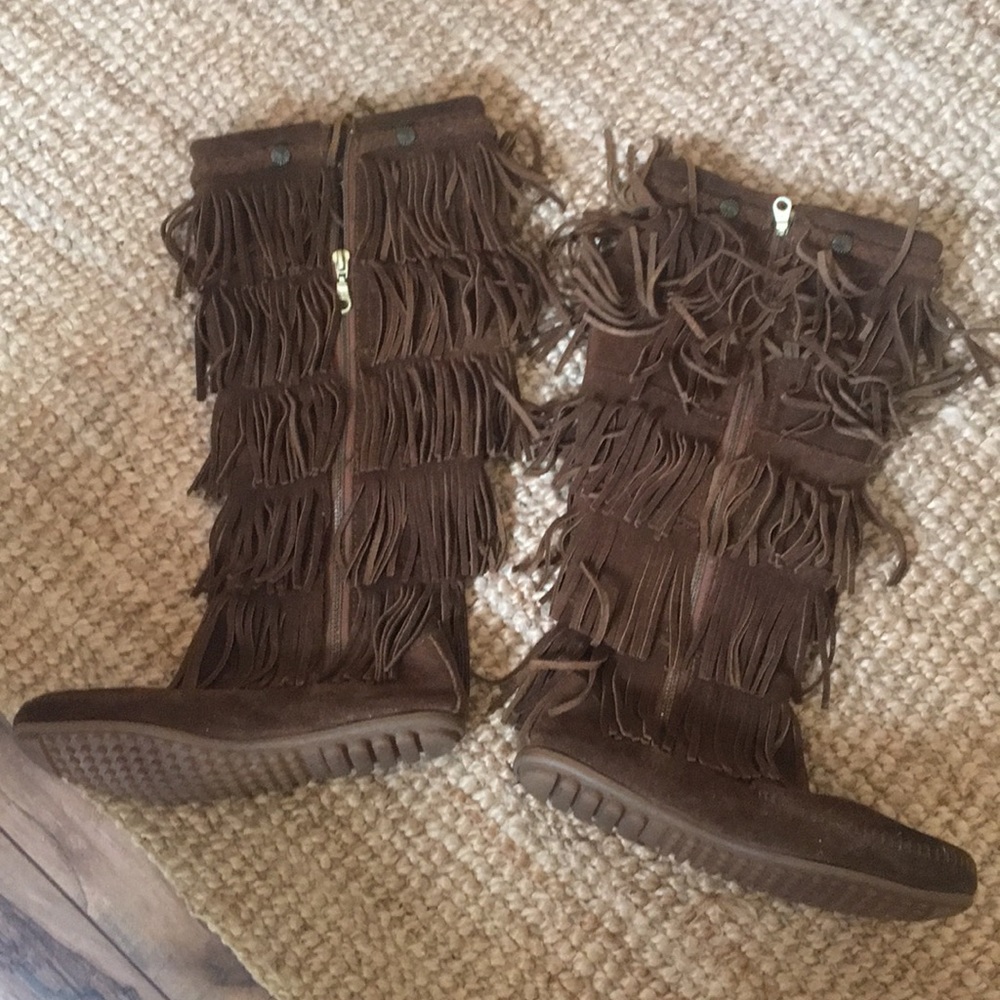 Minnetonka 5 Layer Fringe Boots - image 2